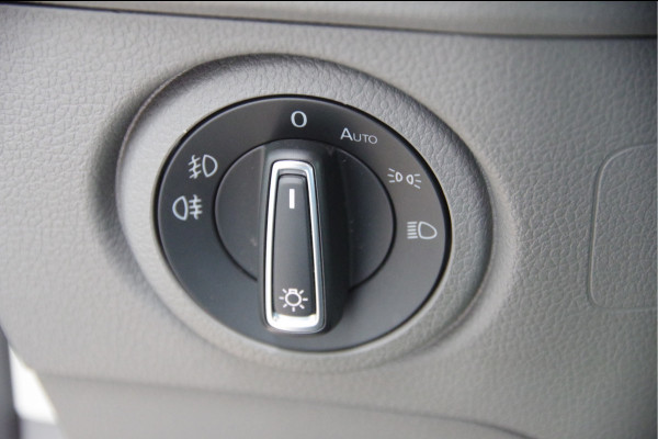 Volkswagen Crafter 35 2.0 TDI L3H3(L2H2) 3-ZITS, 177PK AUT. LED, TREKHAAK, GEV. ERGO ACTIVE STOEL, CAMERA, AIRCO, MISTLAMPEN