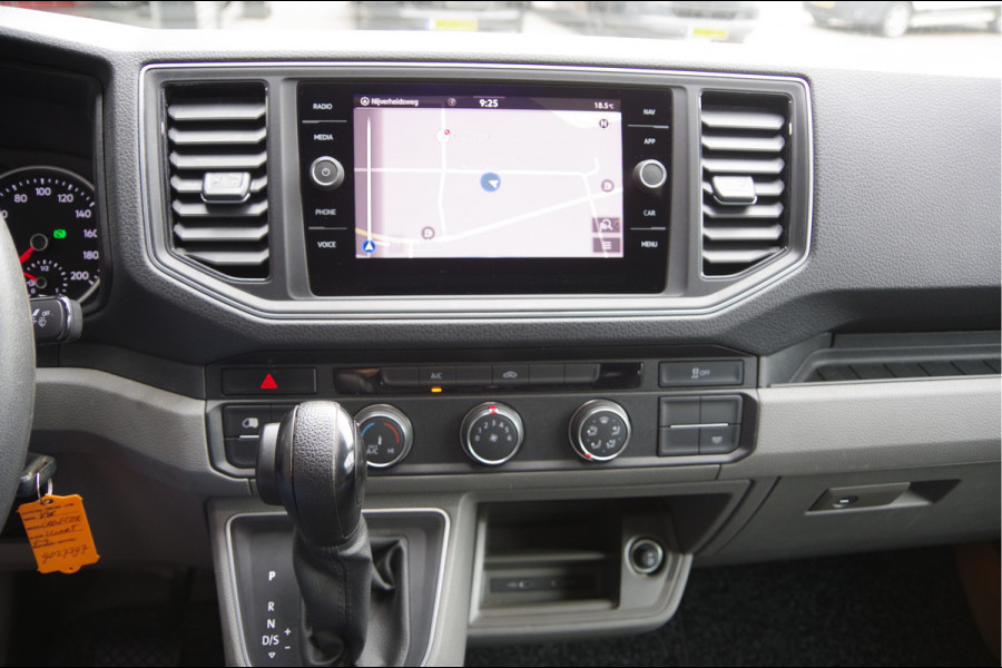 Volkswagen Crafter 35 2.0 TDI L3H3(L2H2) 3-ZITS, 177PK AUT. LED, TREKHAAK, GEV. ERGO ACTIVE STOEL, CAMERA, AIRCO, MISTLAMPEN