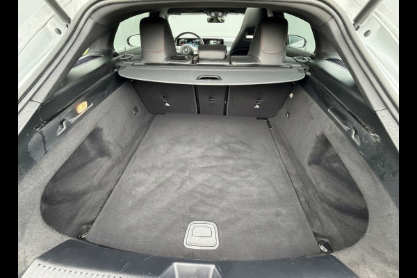 Mercedes-Benz CLA-Klasse Shooting Brake 200 AUTOMAAT 163 pk Business Solution AMG, panoramadak, trekhaak , 1 e eigenaar, nap