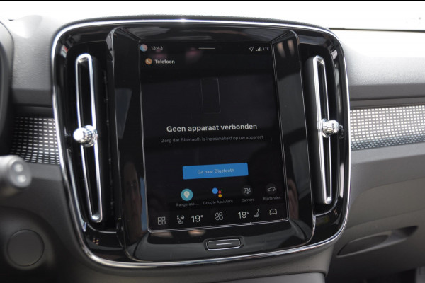 Volvo EX40 Single Motor Extended Range Plus Black Ed. 82 kWh / DEMO LEX / Panoramadak / Apple Carplay / Android Auto / Harman kardon audio / Adaptive cruise control / Pilot assist / Lichtmetalen velgen /