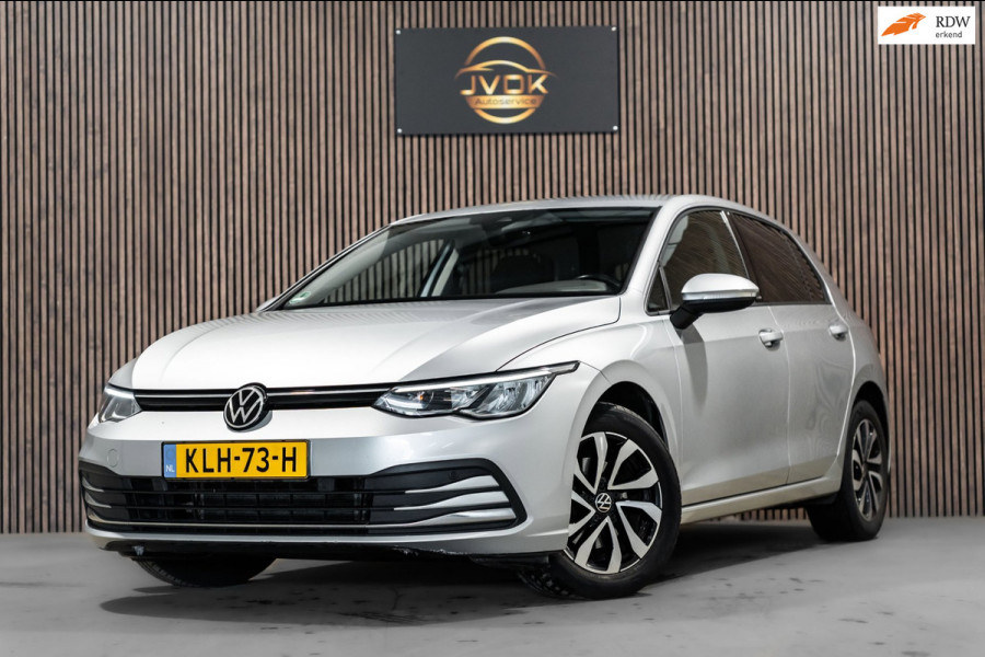 Volkswagen Golf 1.0 eTSI Life DSG LED CAMERA PDC
