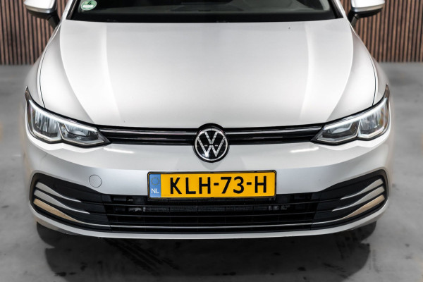 Volkswagen Golf 1.0 eTSI Life DSG LED CAMERA PDC