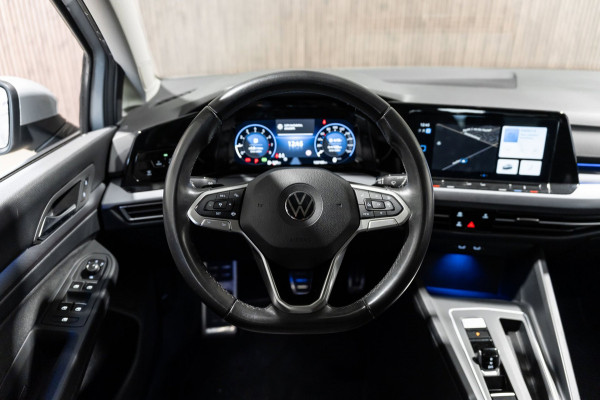Volkswagen Golf 1.0 eTSI Life DSG LED CAMERA PDC