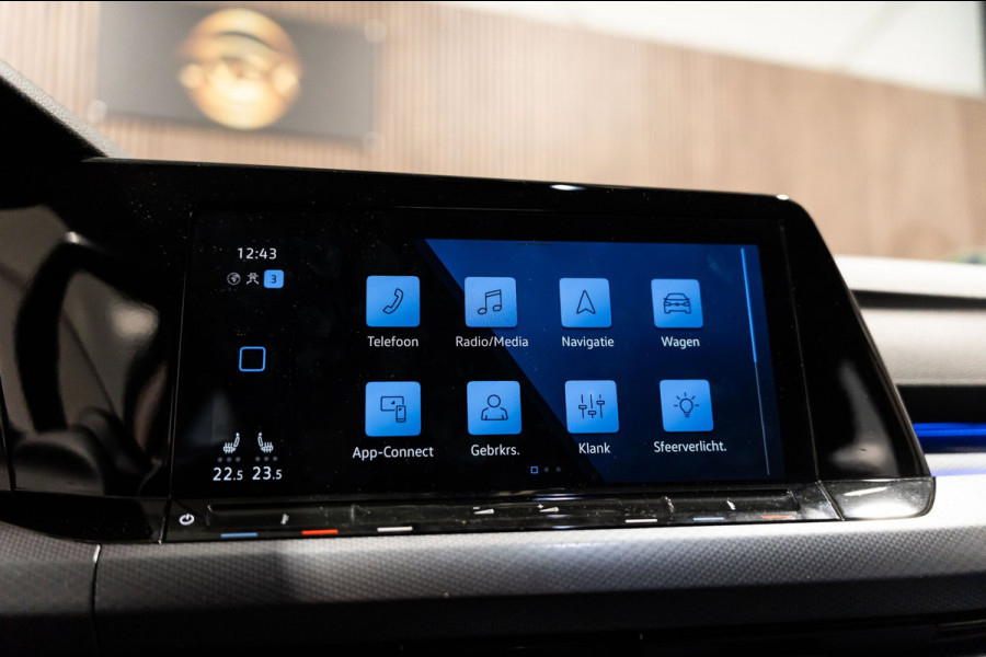 Volkswagen Golf 1.0 eTSI Life DSG LED CAMERA PDC