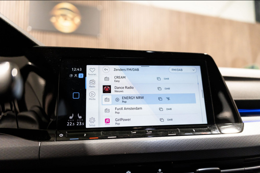 Volkswagen Golf 1.0 eTSI Life DSG LED CAMERA PDC