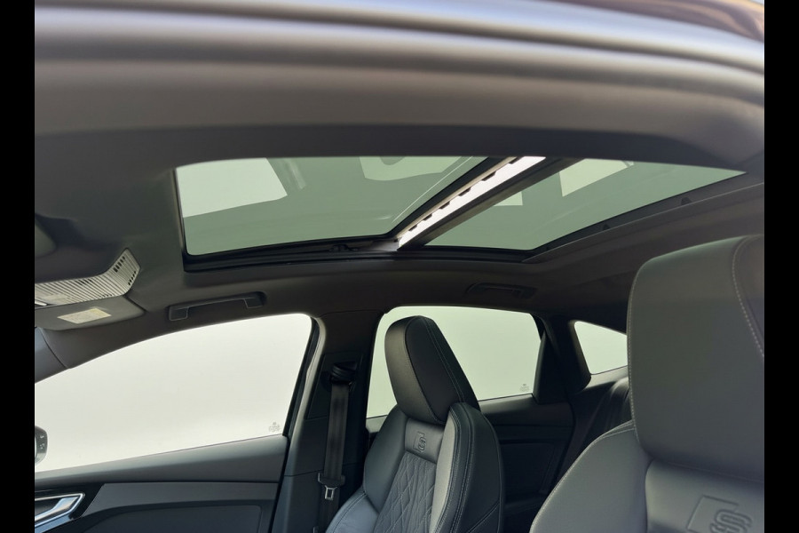 Audi Q4 Sportback e-tron 35 S edition 55 kWh, 2 X S-LINE, panoramadak, achteruitrijcamera, 1/2 lederen sportinterieur, vele opties