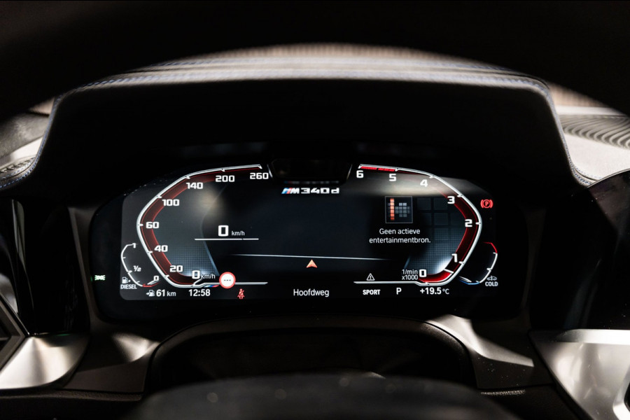 BMW 3 Serie Touring M340d xDrive High Executive PANO LEDER CAMERA