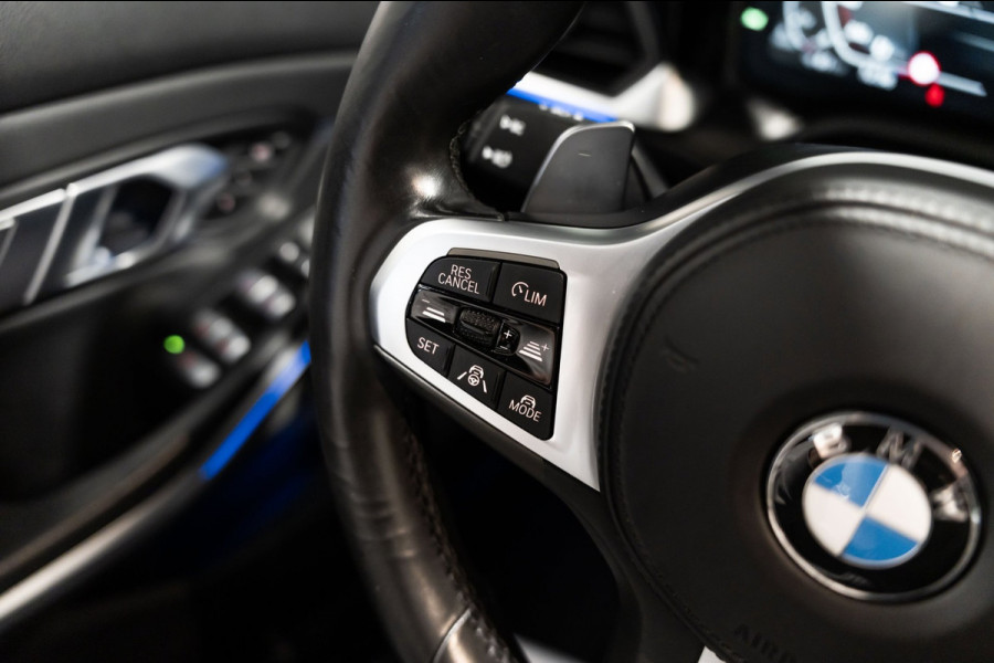 BMW 3 Serie Touring M340d xDrive High Executive PANO LEDER CAMERA