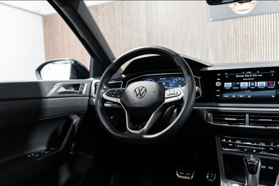 Volkswagen Taigo 1.5 TSI R-Line DSG PANO LED Keyless