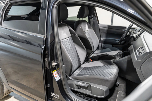 Volkswagen Taigo 1.5 TSI R-Line DSG PANO LED Keyless