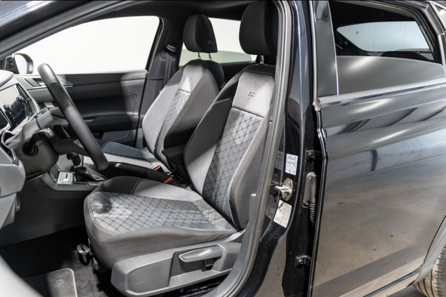 Volkswagen Taigo 1.5 TSI R-Line DSG PANO LED Keyless