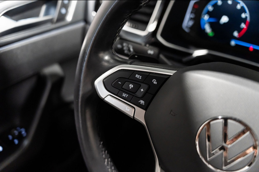 Volkswagen Taigo 1.5 TSI R-Line DSG PANO LED Keyless