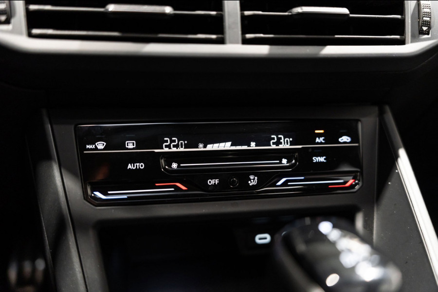 Volkswagen Taigo 1.5 TSI R-Line DSG PANO LED Keyless