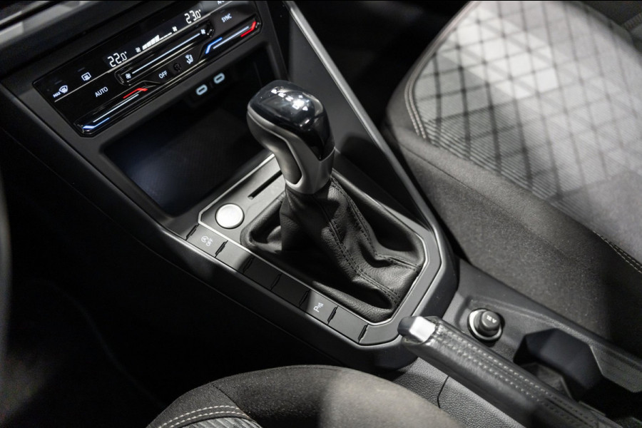 Volkswagen Taigo 1.5 TSI R-Line DSG PANO LED Keyless