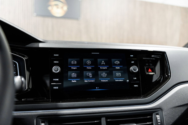 Volkswagen Taigo 1.5 TSI R-Line DSG PANO LED Keyless