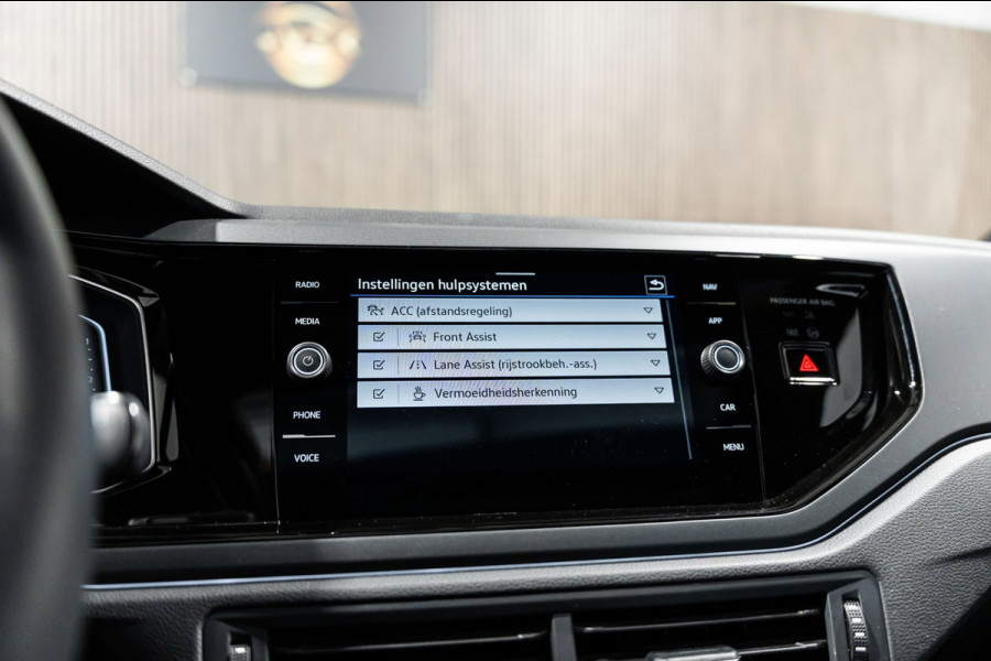 Volkswagen Taigo 1.5 TSI R-Line DSG PANO LED Keyless