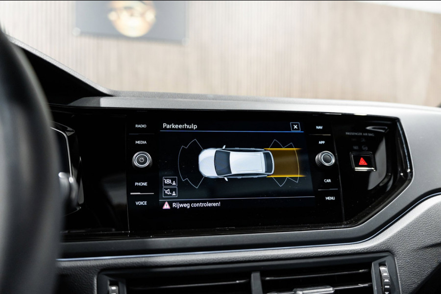 Volkswagen Taigo 1.5 TSI R-Line DSG PANO LED Keyless