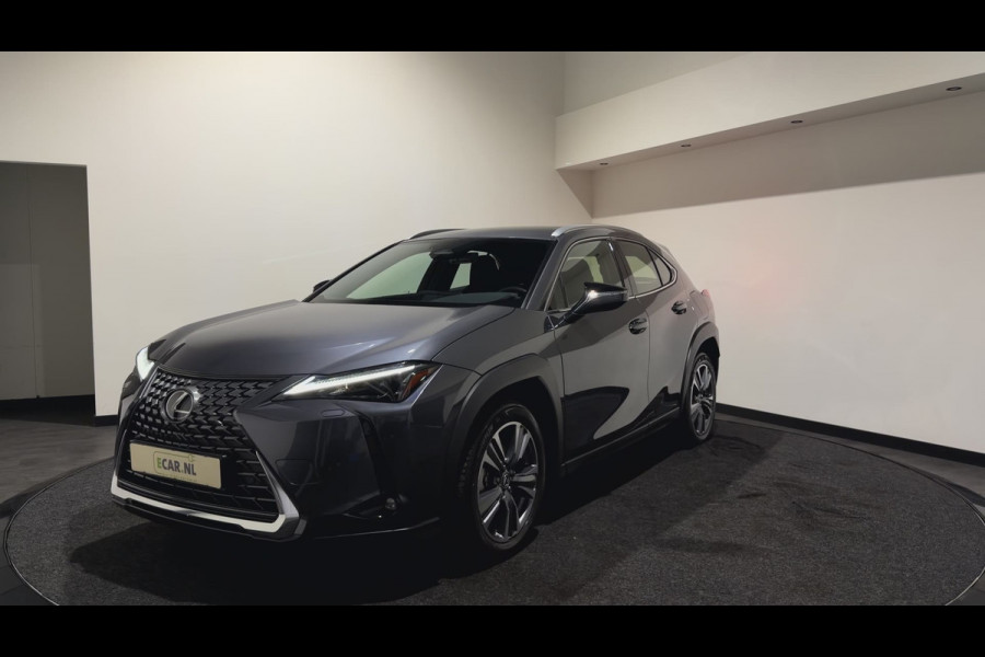 Lexus UX 300e Luxury 54 kWh | Leder interieur | Stoelen verwarmd & gekoeld | Keyless | Soh (batterijcheck) Waarde 99,0 %