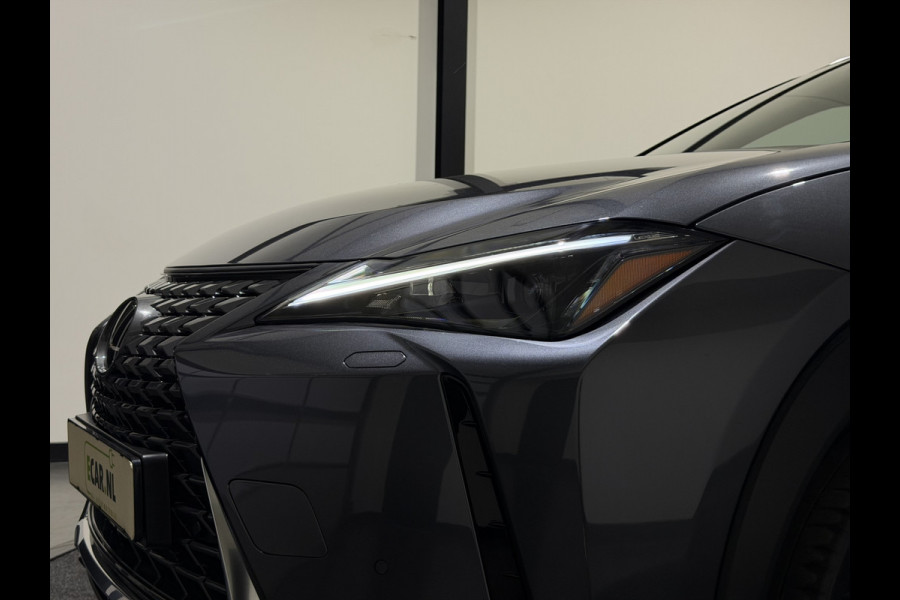 Lexus UX 300e Luxury 54 kWh | Leder interieur | Stoelen verwarmd & gekoeld | Keyless | Soh (batterijcheck) Waarde 99,0 %