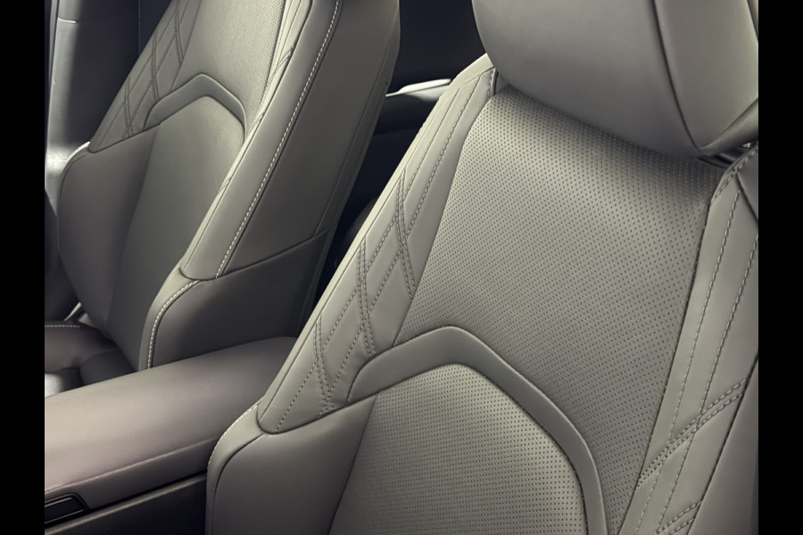 Lexus UX 300e Luxury 54 kWh | Leder interieur | Stoelen verwarmd & gekoeld | Keyless | Soh (batterijcheck) Waarde 99,0 %