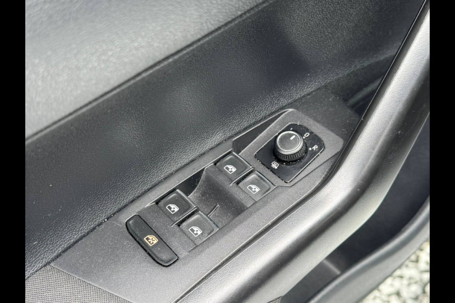 Volkswagen Polo 2.0 TSI GTI 200PK DSG GTI-SPORT CARPLAY/PDC/NAVI/STOELVERW.