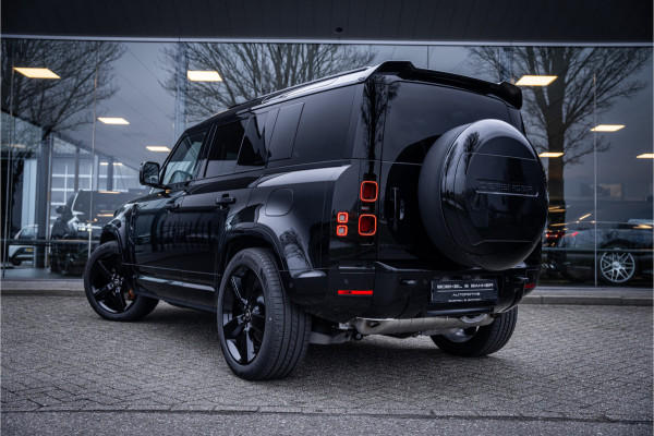 Land Rover Defender 110 P300e 110 X-Dynamic HSE ** HUD ** Trekhaak ** Panodak ** Koelbox Elektrisch rijbereik tot 55km (WLTP)