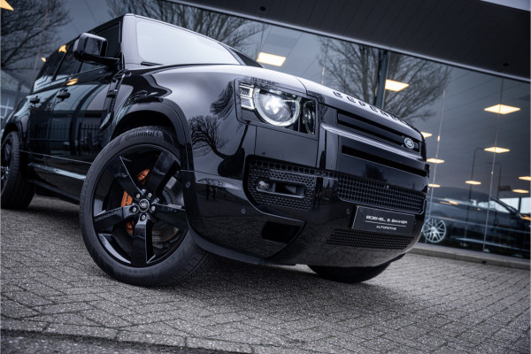 Land Rover Defender 110 P300e 110 X-Dynamic HSE ** HUD ** Trekhaak ** Panodak ** Koelbox Elektrisch rijbereik tot 55km (WLTP)