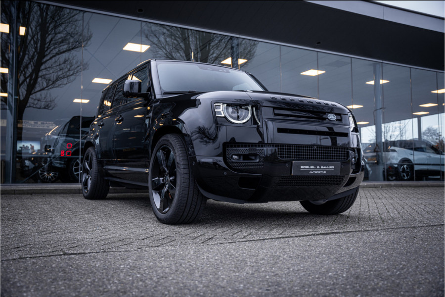 Land Rover Defender 110 P300e 110 X-Dynamic HSE ** HUD ** Trekhaak ** Panodak ** Koelbox Elektrisch rijbereik tot 55km (WLTP)