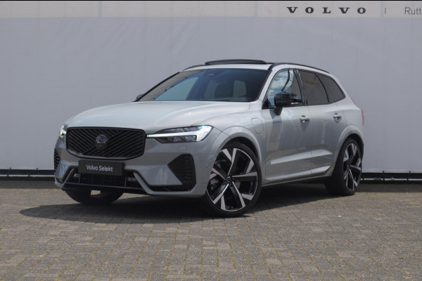 Volvo XC60 T8 455PK Automaat hybrid AWD Ultra Black Edition Luchtvering/ Semi-elektrisch inklapbare trekhaak/ Stoelverwarming voor en achter/ Stuurverwarming/ Harman Kardon Audio/