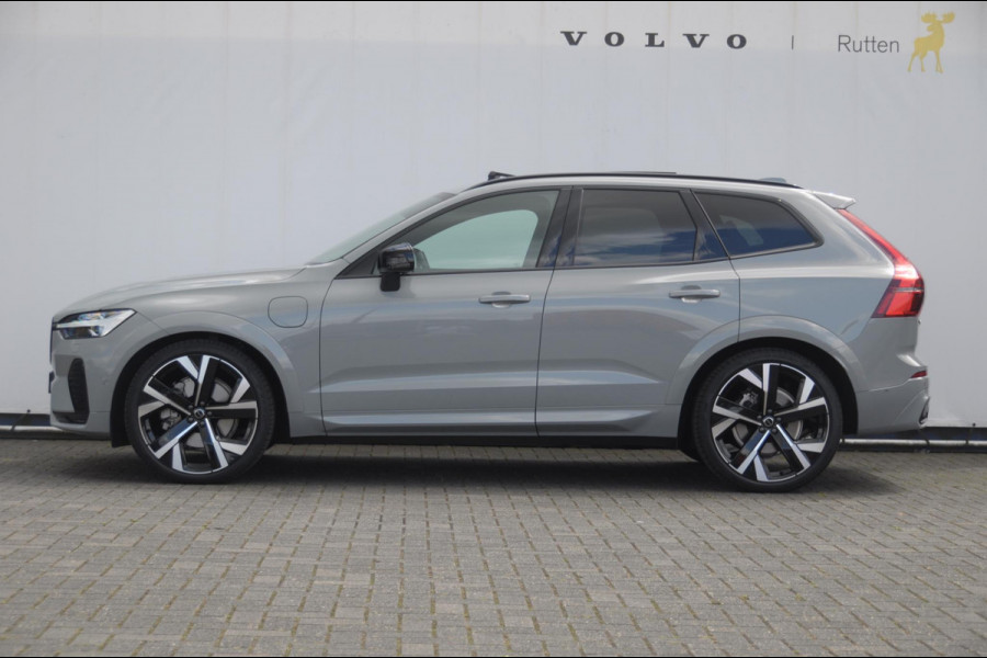 Volvo XC60 T8 455PK Automaat hybrid AWD Ultra Black Edition Luchtvering/ Semi-elektrisch inklapbare trekhaak/ Stoelverwarming voor en achter/ Stuurverwarming/ Harman Kardon Audio/