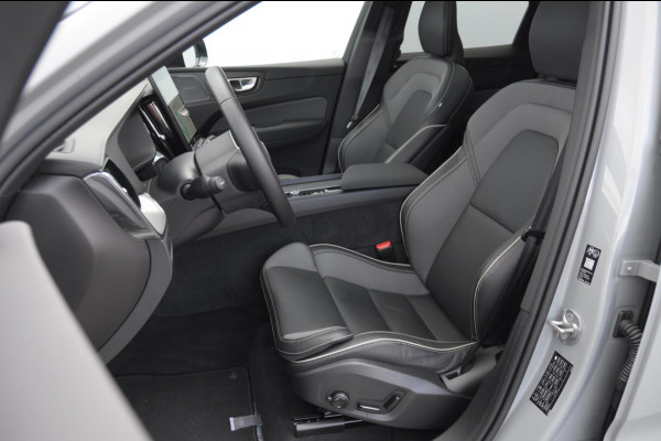 Volvo XC60 T8 455PK Automaat hybrid AWD Ultra Black Edition Luchtvering/ Semi-elektrisch inklapbare trekhaak/ Stoelverwarming voor en achter/ Stuurverwarming/ Harman Kardon Audio/