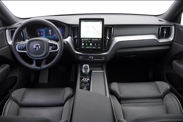 Volvo XC60 T8 455PK Automaat hybrid AWD Ultra Black Edition Luchtvering/ Semi-elektrisch inklapbare trekhaak/ Stoelverwarming voor en achter/ Stuurverwarming/ Harman Kardon Audio/