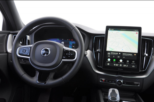 Volvo XC60 T8 455PK Automaat hybrid AWD Ultra Black Edition Luchtvering/ Semi-elektrisch inklapbare trekhaak/ Stoelverwarming voor en achter/ Stuurverwarming/ Harman Kardon Audio/
