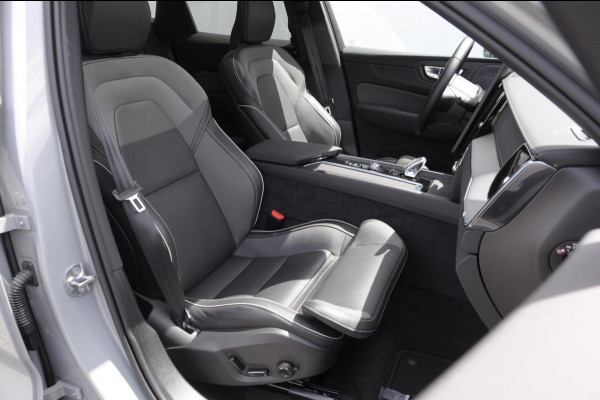 Volvo XC60 T8 455PK Automaat hybrid AWD Ultra Black Edition Luchtvering/ Semi-elektrisch inklapbare trekhaak/ Stoelverwarming voor en achter/ Stuurverwarming/ Harman Kardon Audio/