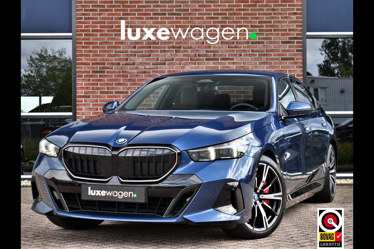 BMW 5 Serie 550e xDrive M-Sport Pro B&W Trekh Prof-onderstel 20inch