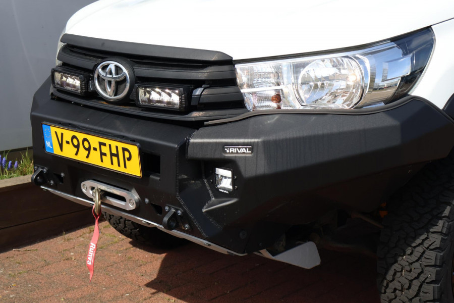 Toyota Hilux Camper 2.4 D-4D Dubbele Cabine Cool Comfort (ex.BTW) UNIEK IN NEDERLAND!