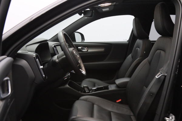 Volvo XC40 Recharge P8 AWD R-Design, SOH 92 %, Panoramadak, Leder, 4 x Stoelverwarming, H/K Sound, 360 Camera