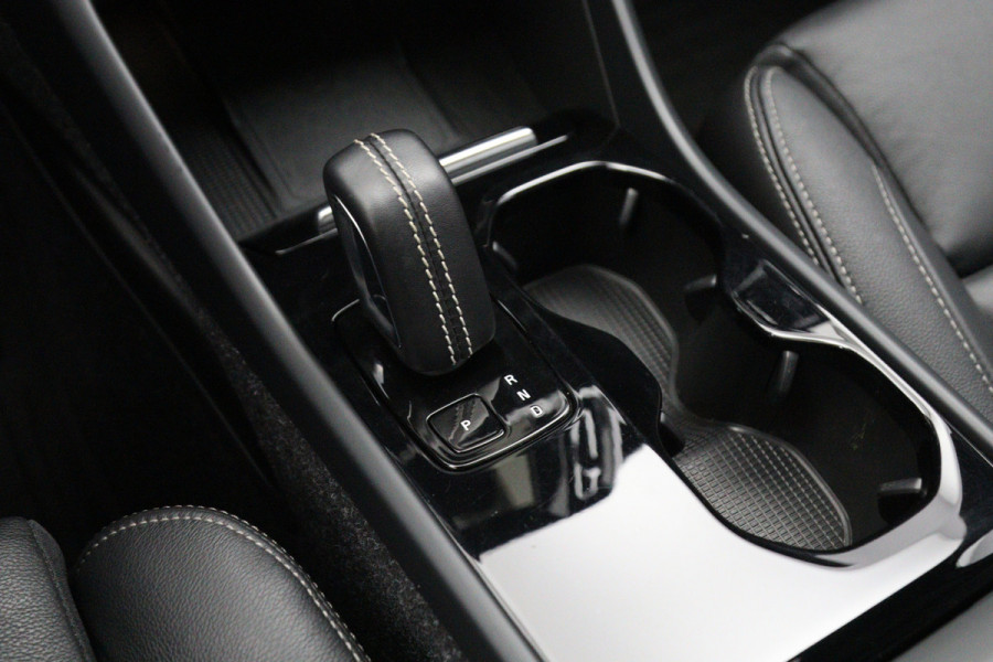 Volvo XC40 Recharge P8 AWD R-Design, SOH 92 %, Panoramadak, Leder, 4 x Stoelverwarming, H/K Sound, 360 Camera