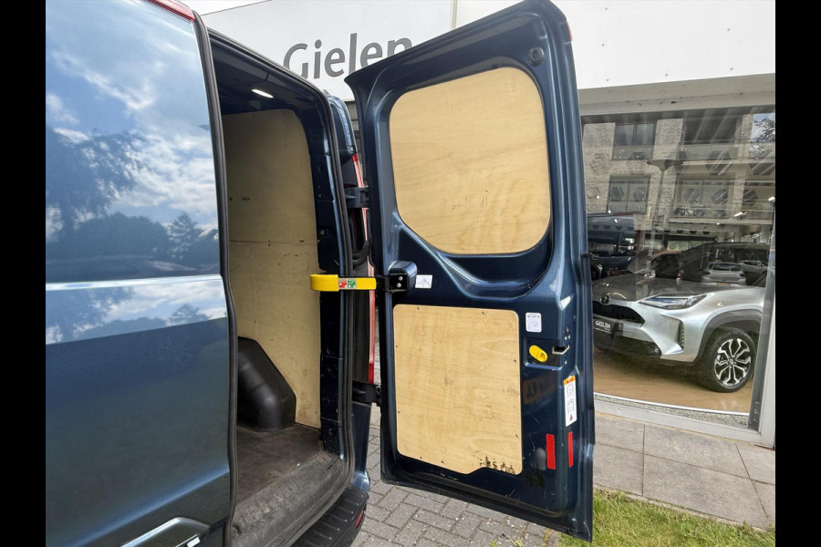Ford Transit Custom GB 2.0 TDCi 170PK 340 L2H1 Limited | Navigatie, Parkeersensoren, Roofrails, Trekhaak, Dubbele Cabine, Dubbele schuifdeur