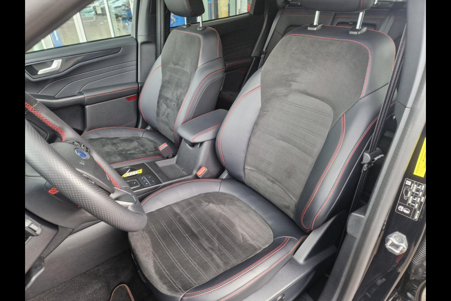 Ford Kuga 2.5 PHEV ST-Line X | Black Pack | 20 inch LMV Black met rode remklauwen | Elektrisch wegklapbare trekhaak | Winter Pack | Blind Spot System | Koplampen adaptief | Elektrische achterklep