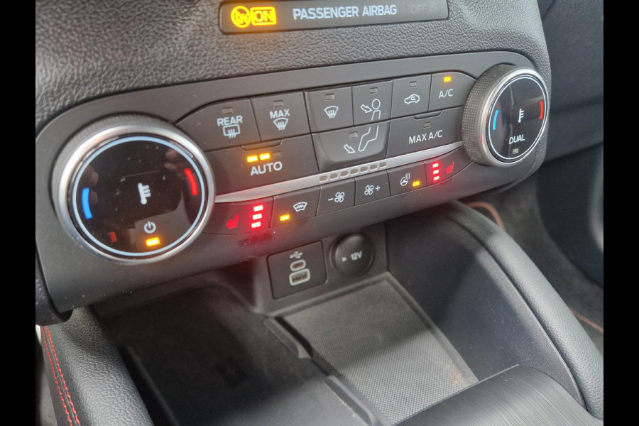 Ford Kuga 2.5 PHEV ST-Line X | Black Pack | 20 inch LMV Black met rode remklauwen | Elektrisch wegklapbare trekhaak | Winter Pack | Blind Spot System | Koplampen adaptief | Elektrische achterklep