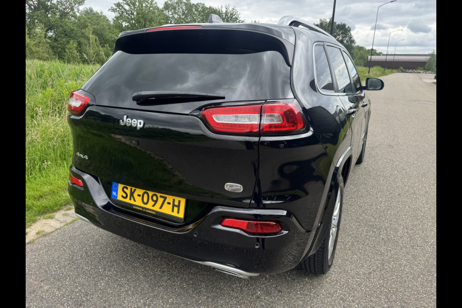 Jeep Cherokee 2.2 Overland Vol Opties!! Weinig Km !!