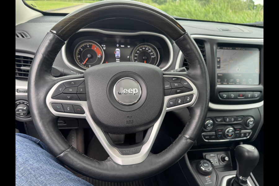 Jeep Cherokee 2.2 Overland Vol Opties!! Weinig Km !!