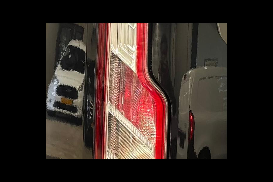 Ford Transit Custom 280 2.0 TDCI L1H1 Trend Airco Navigatie Cruise Control Trekhaak Stoelverwarming