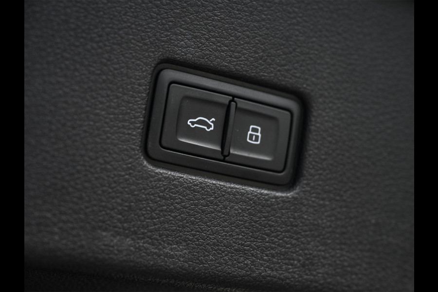 Audi Q8 60 TFSI e quattro Pro Line S Competition | Panoramadak | Luchtvering | B&O | Adaptive Cruise | Ambiance Interieur | 360 Camera | Memory Seats | Stuurverwarming |
