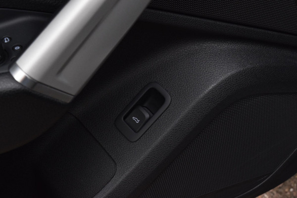 Audi Q2 35 TFSI S-Line|Leer|Virtual|Cam.|ACC|Elektr.klep