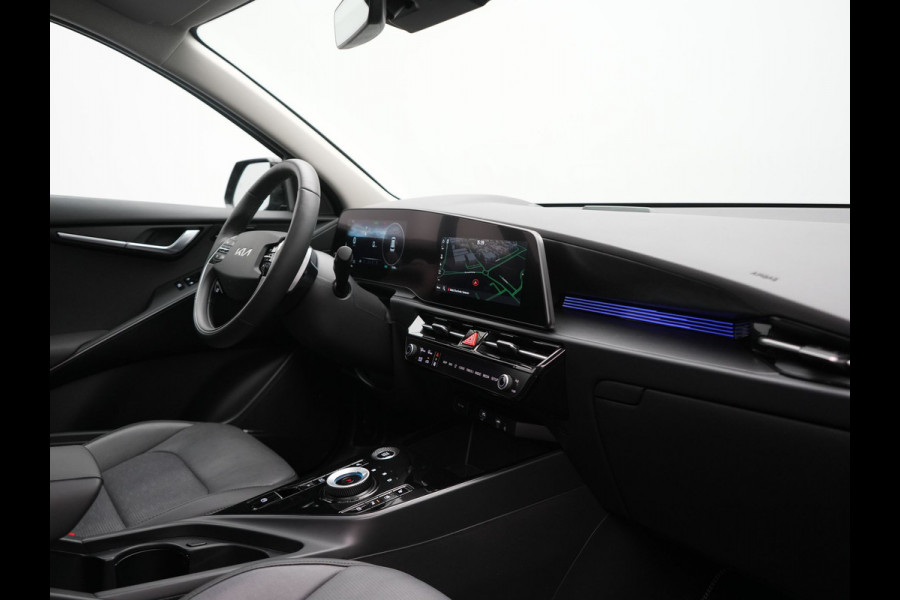 Kia Niro 1.6 GDi ExecutiveLine PHEV 182pk Dealer O.H. | Panodak | Adaptive Cruise | Head Up | Camera | Harman / Kardon | Lederen Sportstoelen Ventilatie & Memory | Blis | Keyless | Stuur Verwarmd | Apple Carplay | Sfeerverlichting | Navigatie |  Plug In Hybrid |