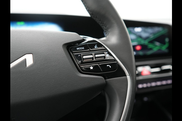 Kia Niro 1.6 GDi ExecutiveLine PHEV 182pk Dealer O.H. | Panodak | Adaptive Cruise | Head Up | Camera | Harman / Kardon | Lederen Sportstoelen Ventilatie & Memory | Blis | Keyless | Stuur Verwarmd | Apple Carplay | Sfeerverlichting | Navigatie |  Plug In Hybrid |