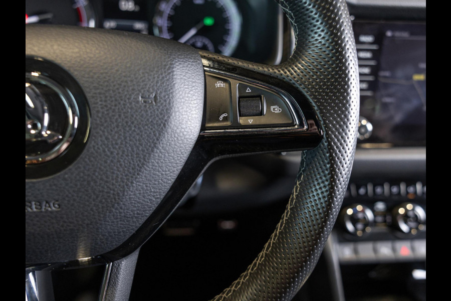 Škoda Kodiaq 2.0 TSI 4x4 Sport Line / 180pk / Trekhaak / Panorama dak / Dodehoek herkenning /