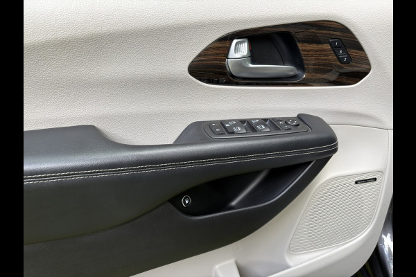 Chrysler Pacifica 3.6 V6 Hybrid PHEV LIMITED